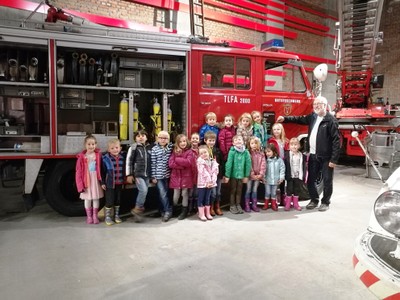 Die gelbe Gruppe im Feuerwehrmuseum