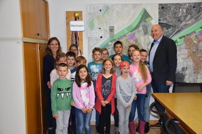 Volksschulklasse besucht das Gemeindeamt Meiningen am 21.05.2019