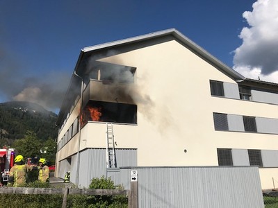 Einsatz 14-2020: f4 röthis badstraße xy - neuer wohnblock in vollbrand